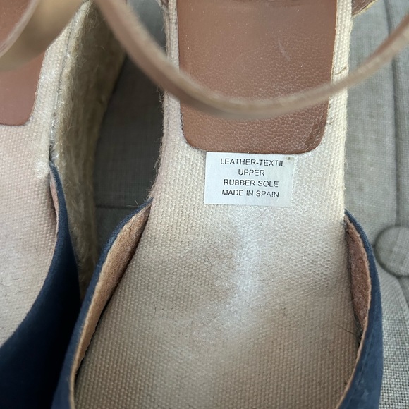 Navy Blue Suede Espadrilles. Sz 7 - Picture 5 of 9